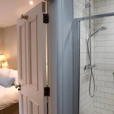 Pensión Old Post Office