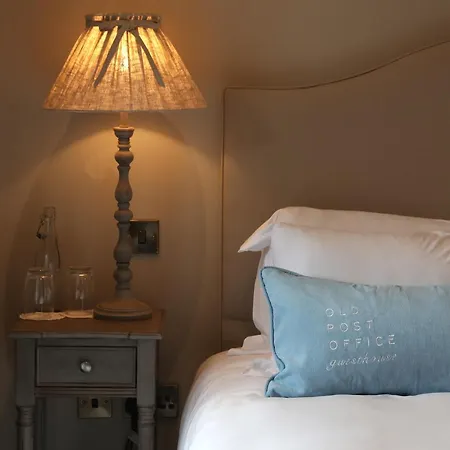 Old Post Office Pensión *