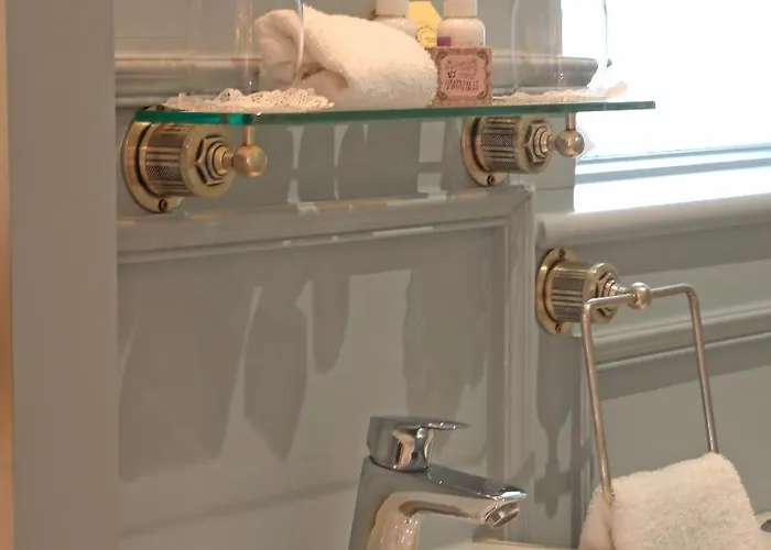 בית הארחה Old Post Office *